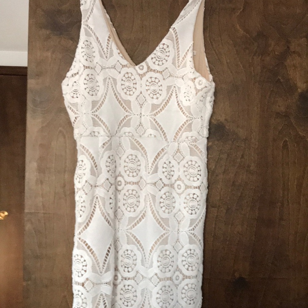 White classic lacey dress